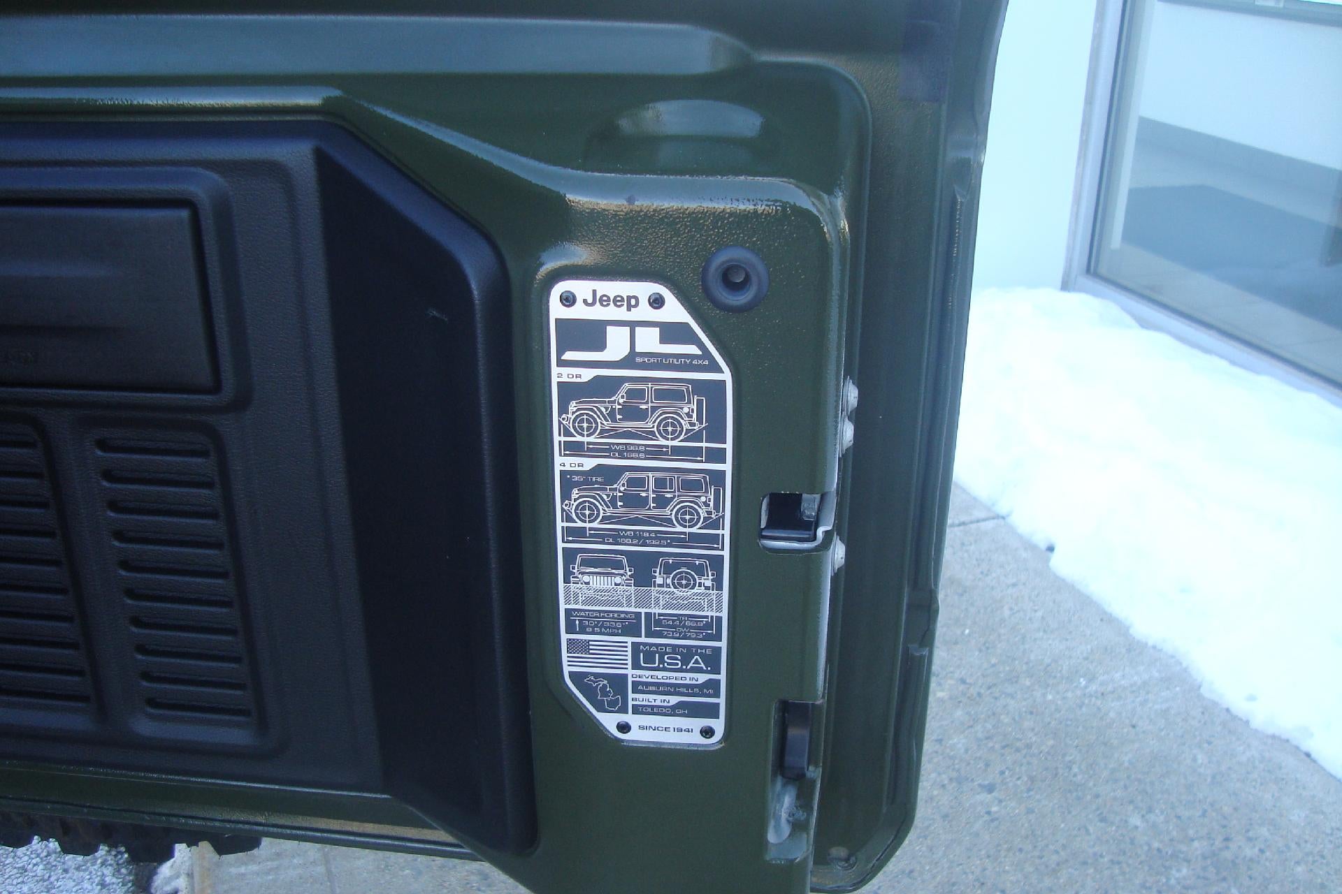 2023 Jeep Wrangler Base