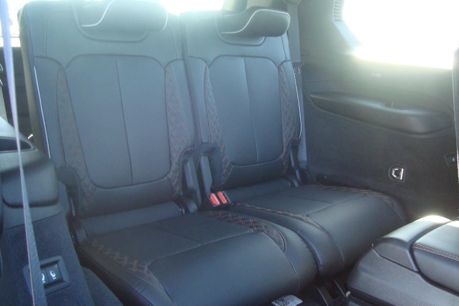 2025 Jeep Grand Cherokee L Base