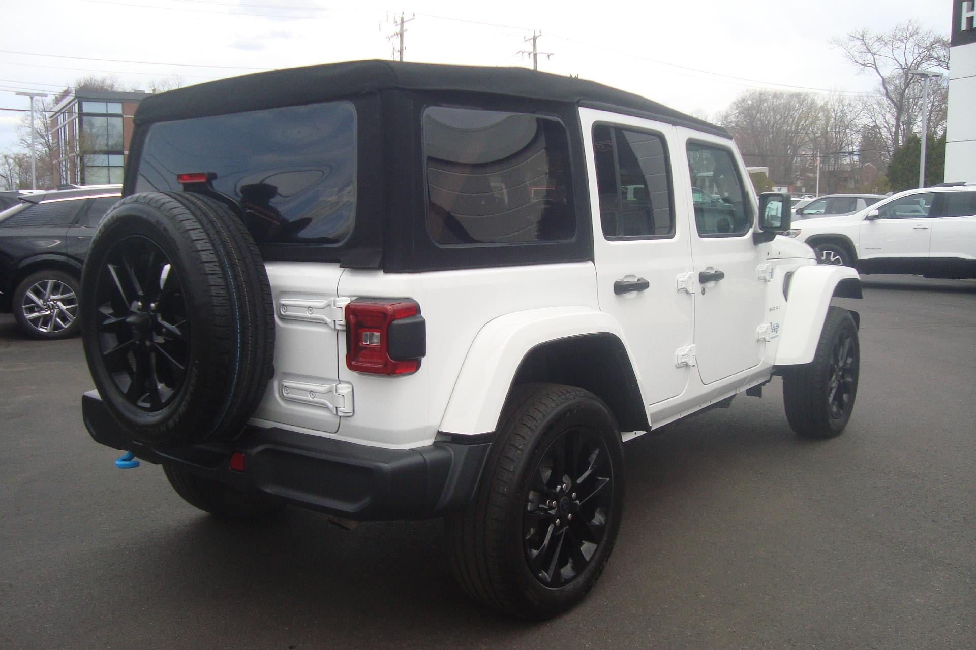 2024 Jeep Wrangler 4xe Sahara