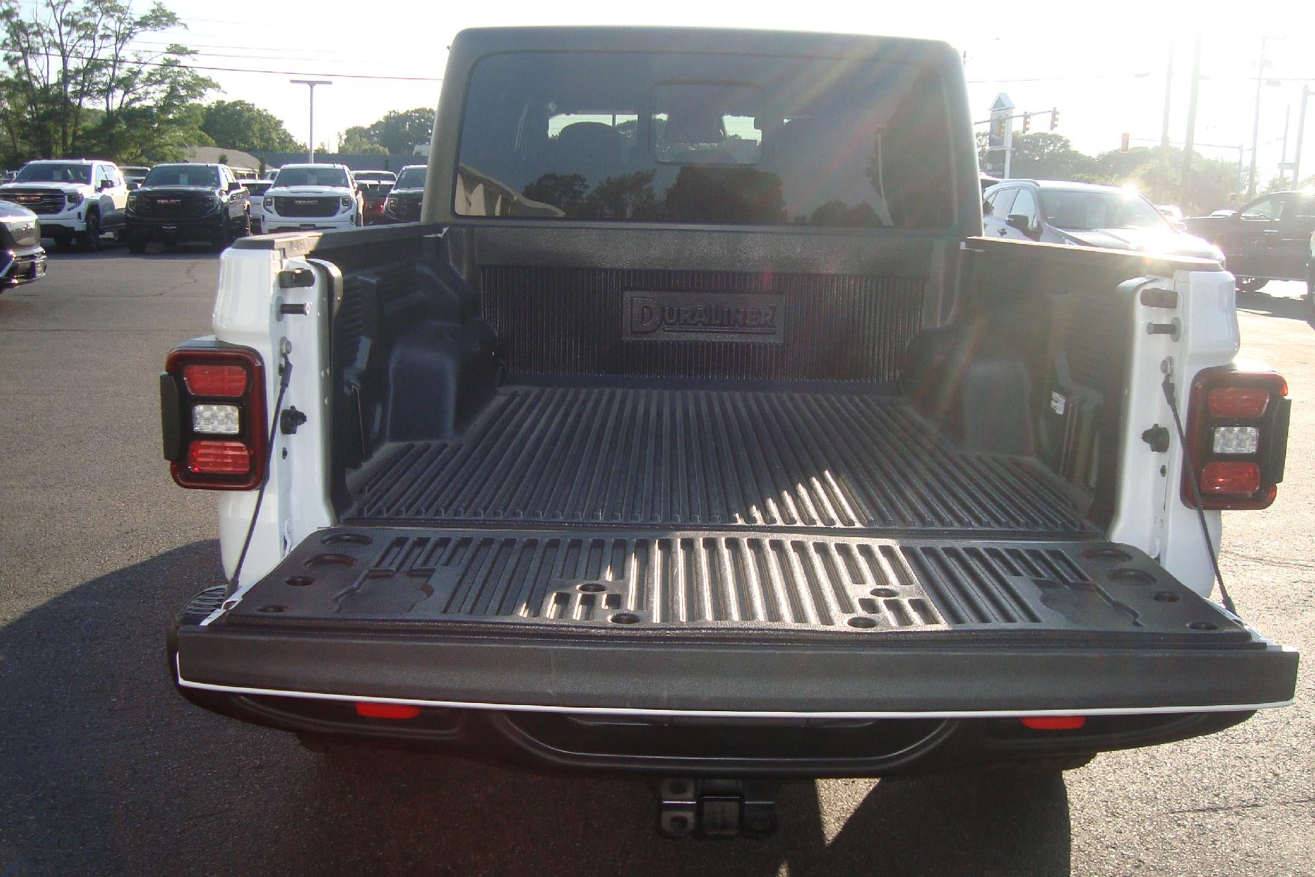 2026 Jeep Gladiator Base