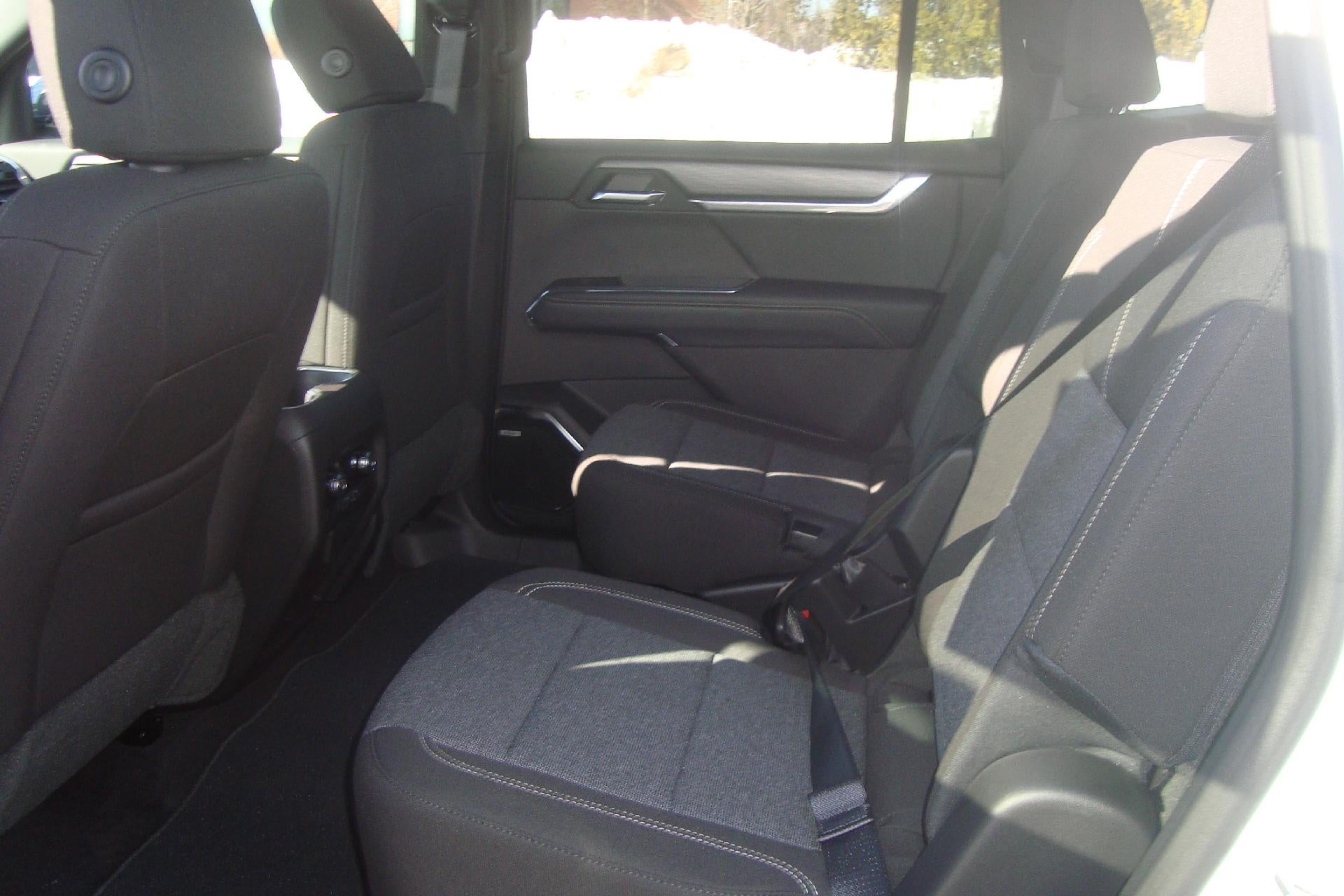 2026 GMC Acadia AWD Elevation