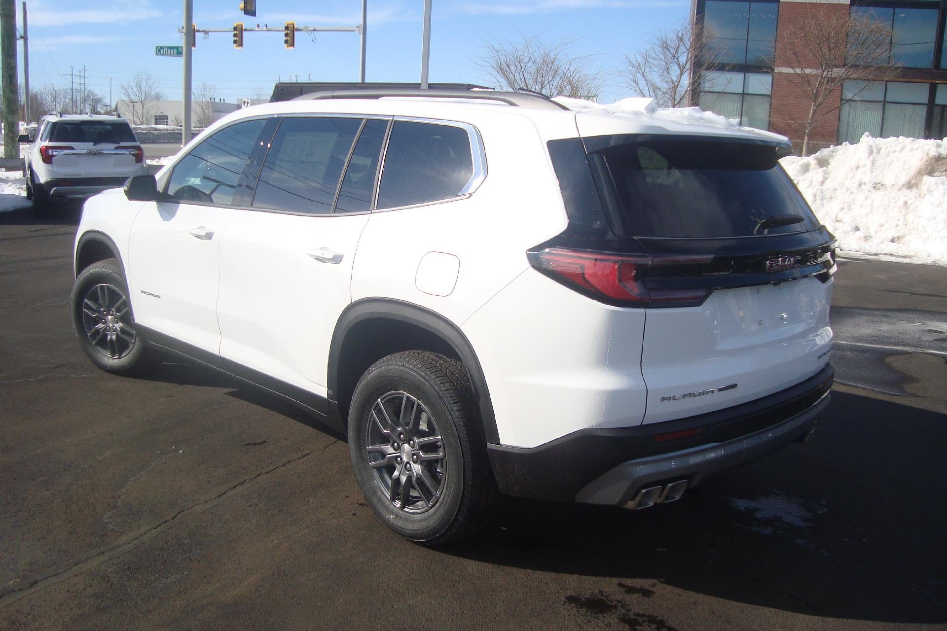 2026 GMC Acadia AWD Elevation