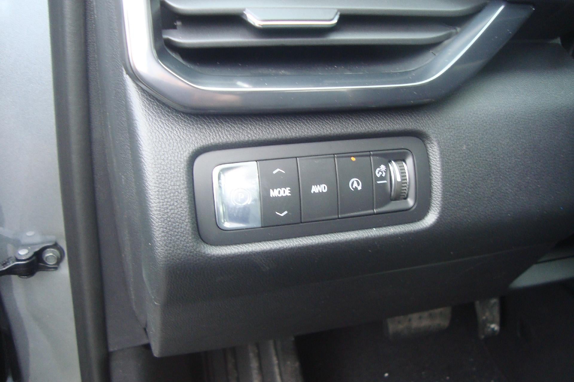 2026 GMC Acadia AWD AT4