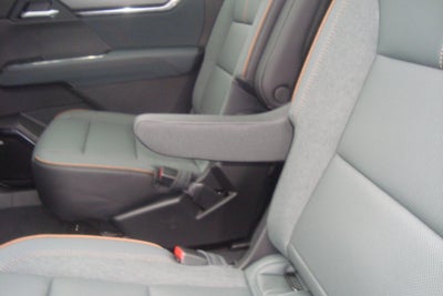 2026 GMC Acadia AWD AT4