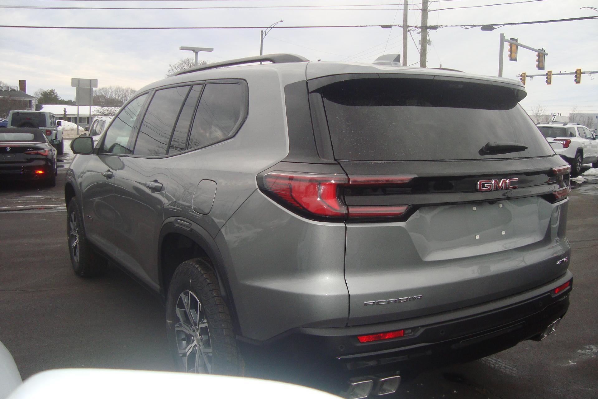 2026 GMC Acadia AWD AT4