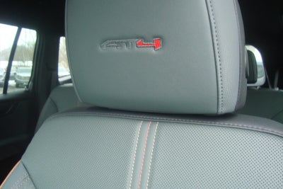 2026 GMC Acadia AWD AT4