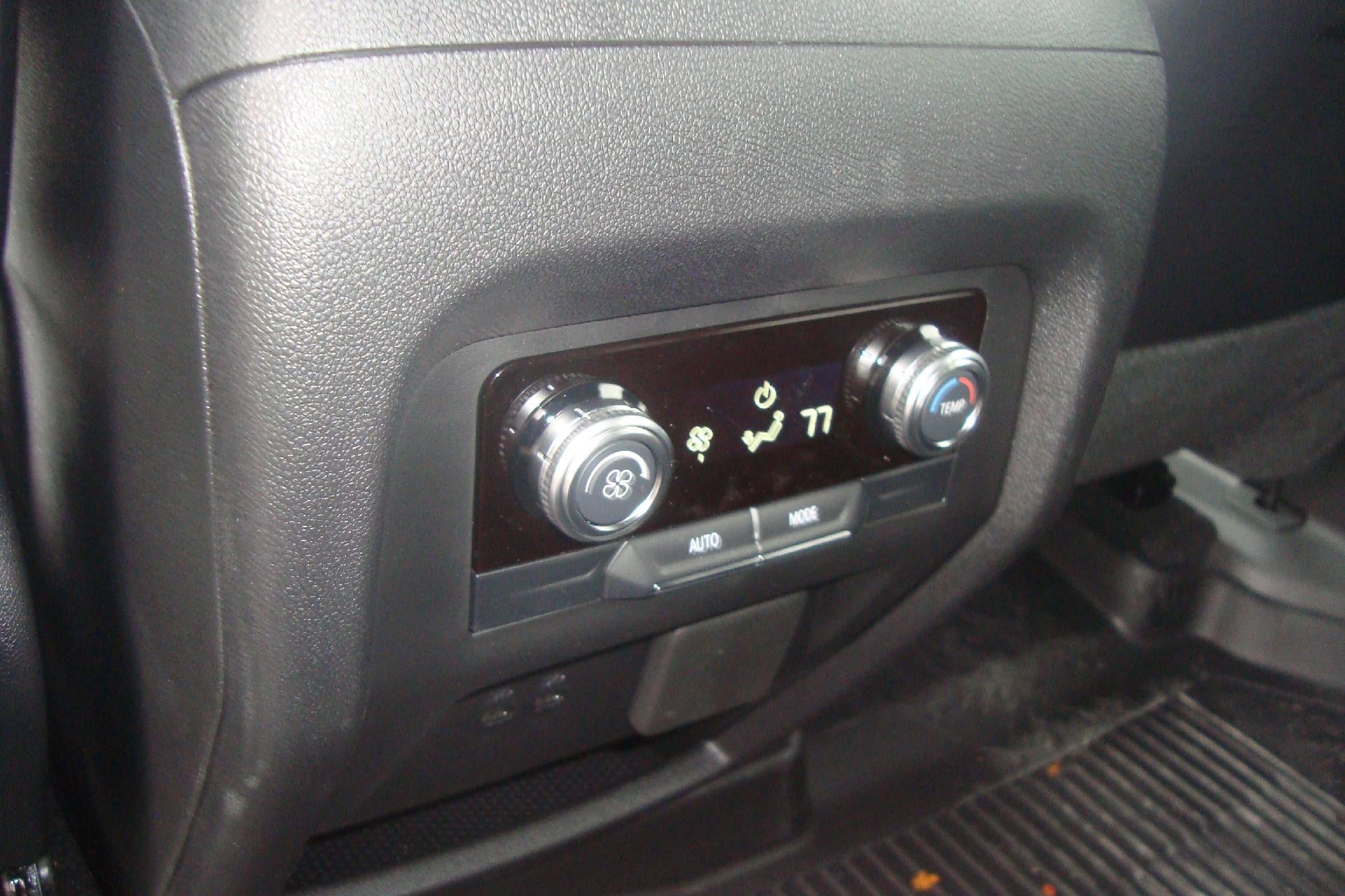 2026 GMC Acadia AWD AT4