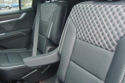 2026 GMC Acadia AWD Denali