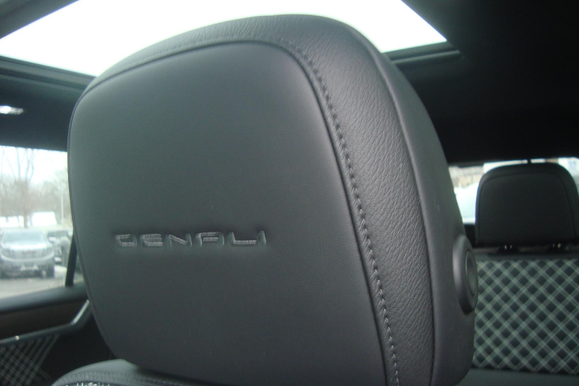 2026 GMC Acadia AWD Denali