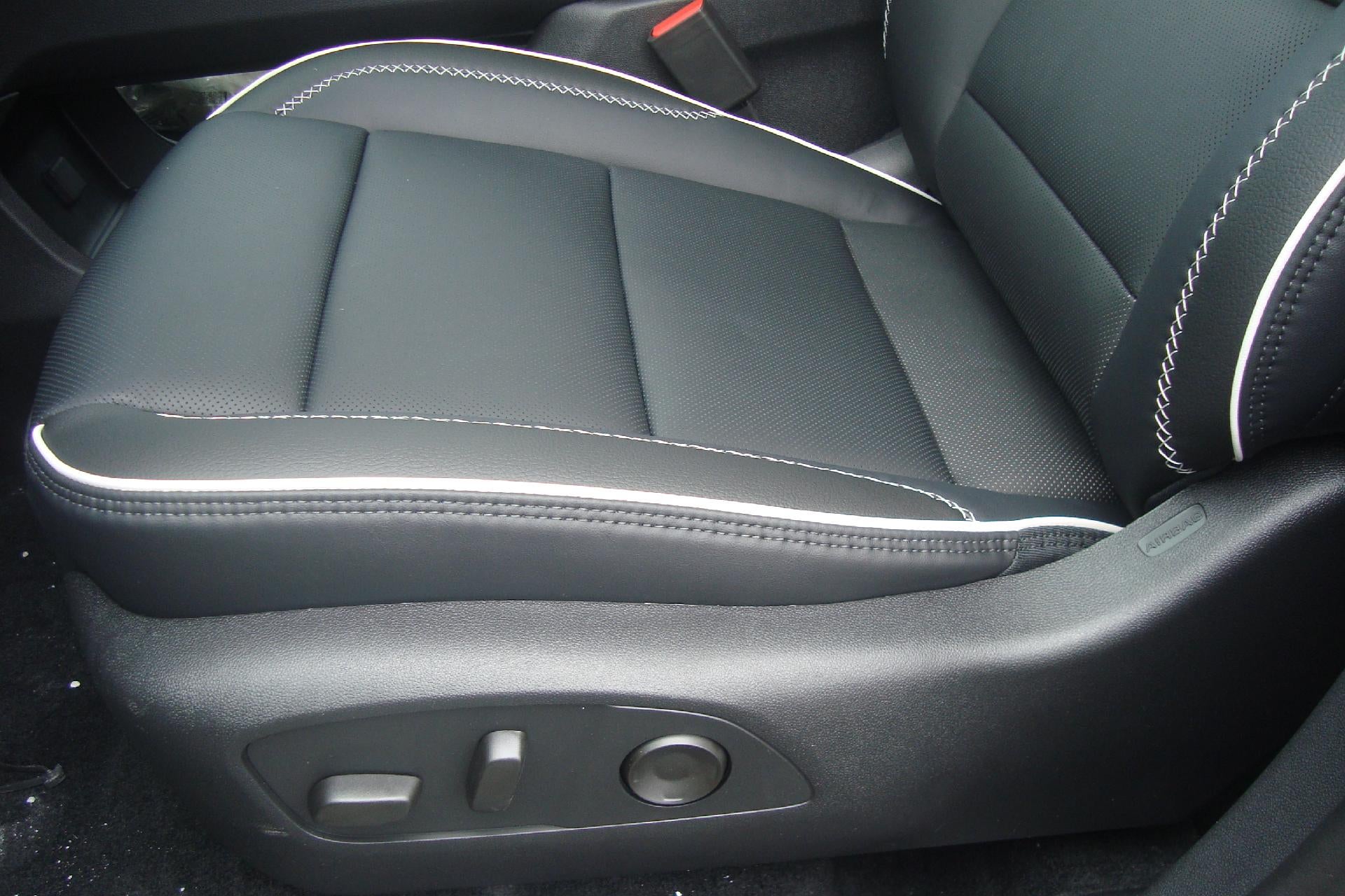 2026 GMC Acadia AWD Denali