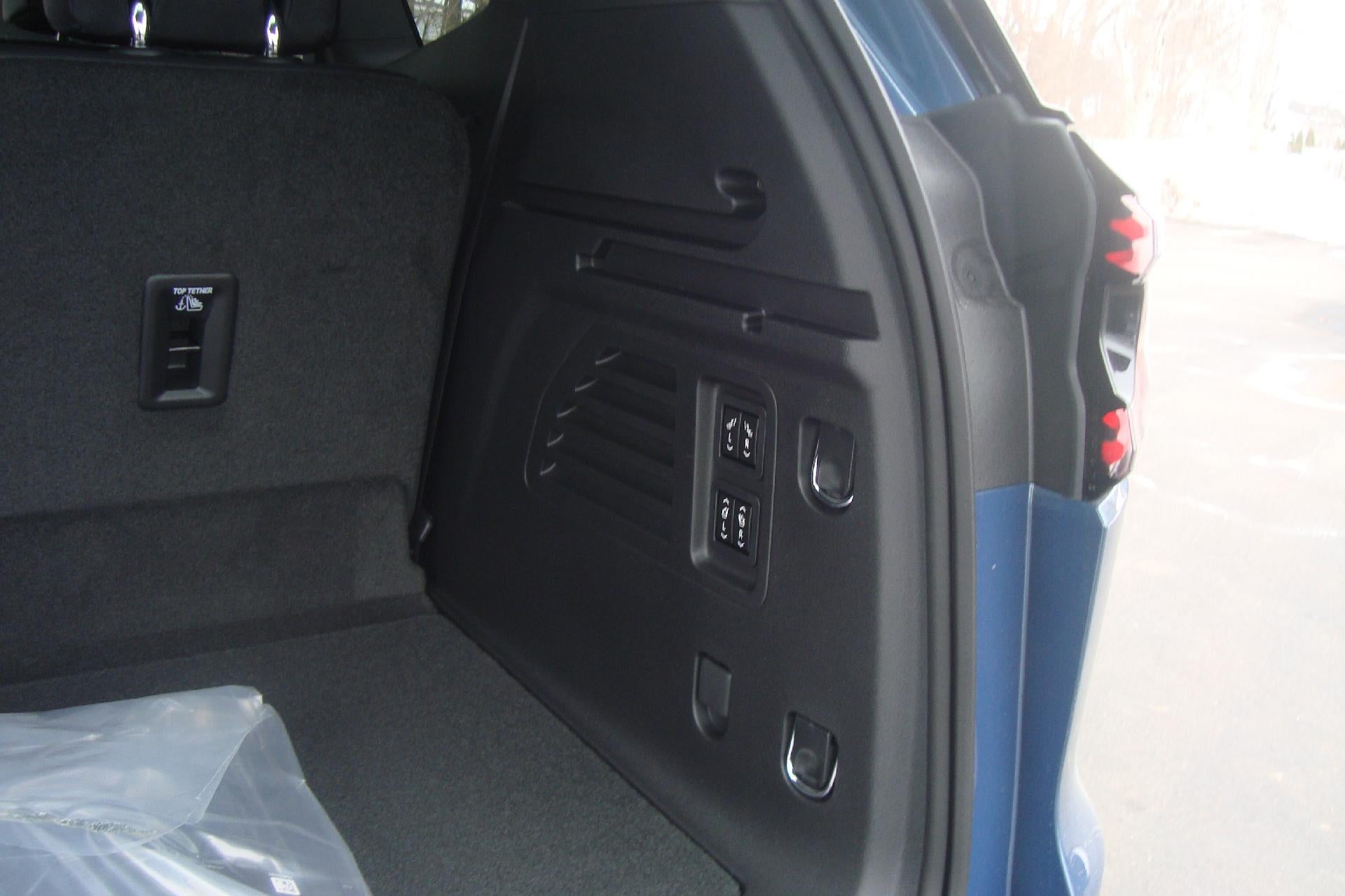 2026 GMC Acadia AWD Denali