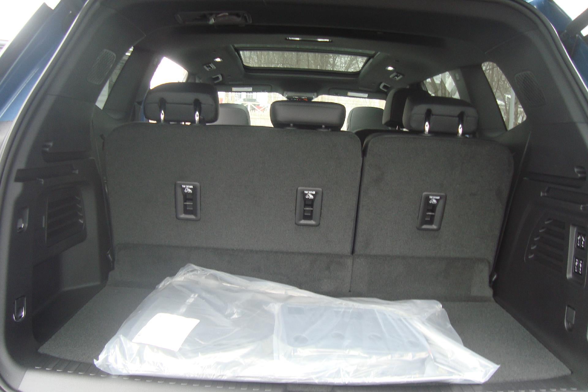 2026 GMC Acadia AWD Denali