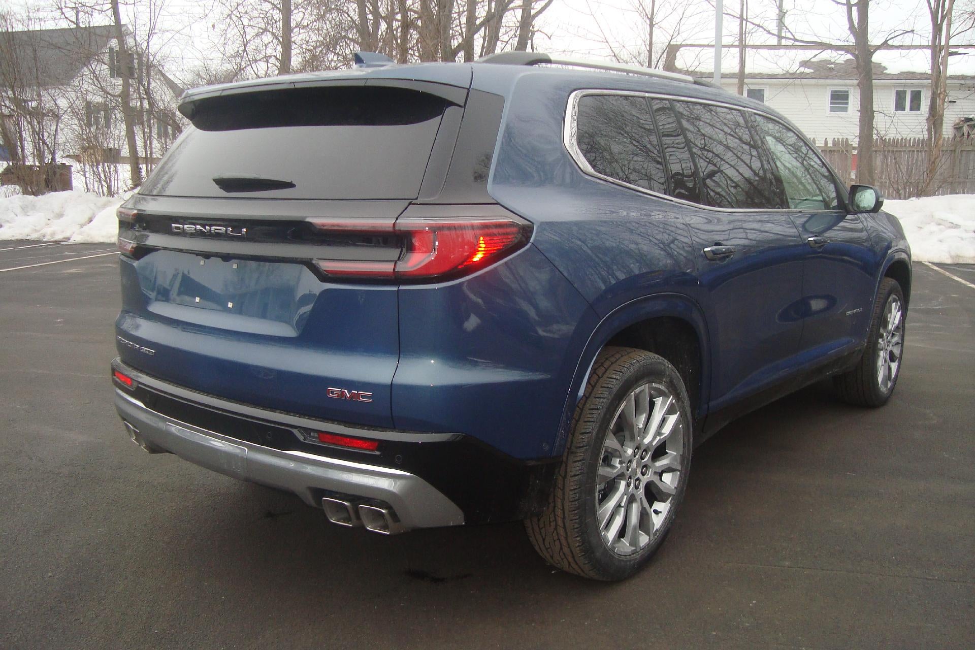 2026 GMC Acadia AWD Denali