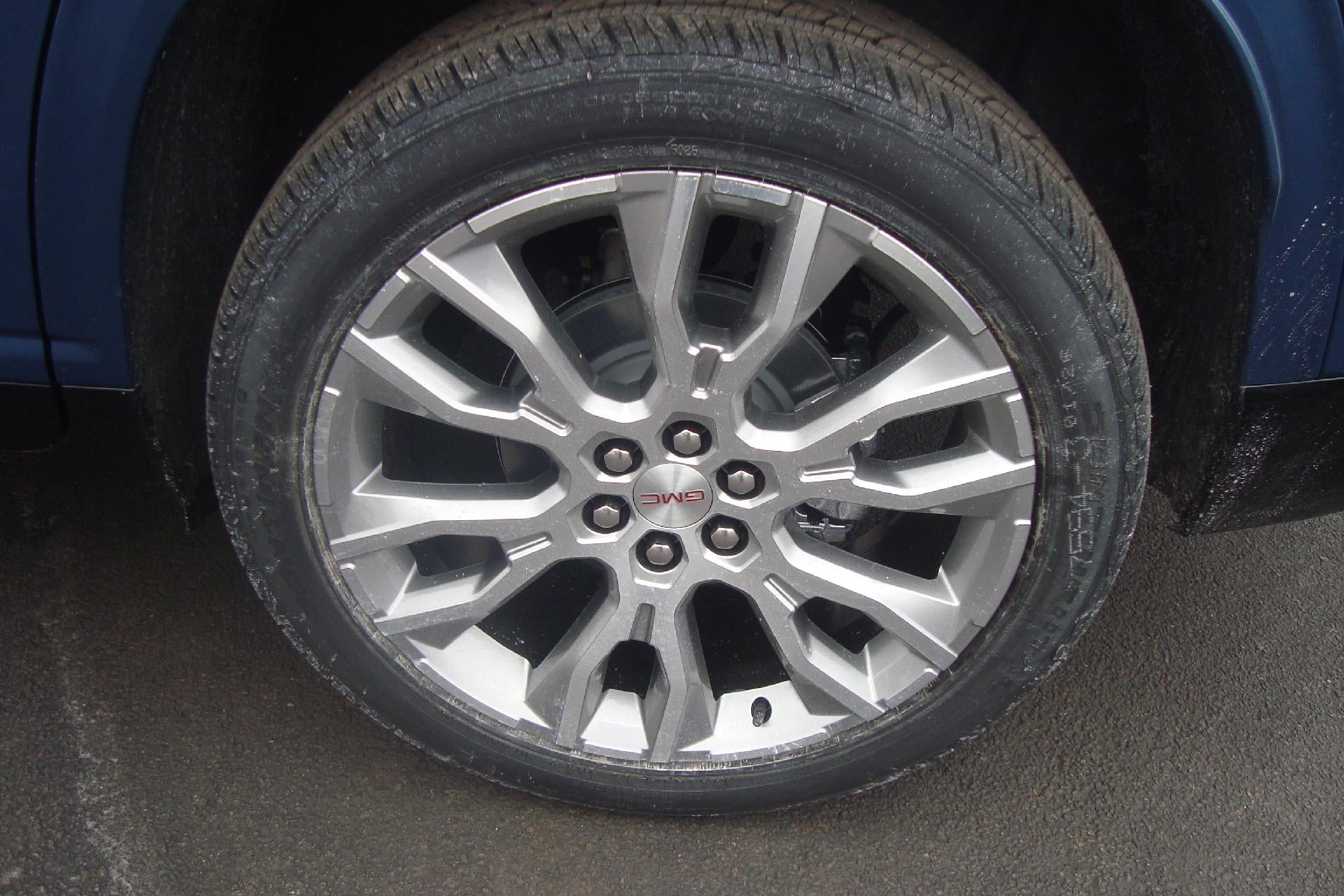 2026 GMC Acadia AWD Denali