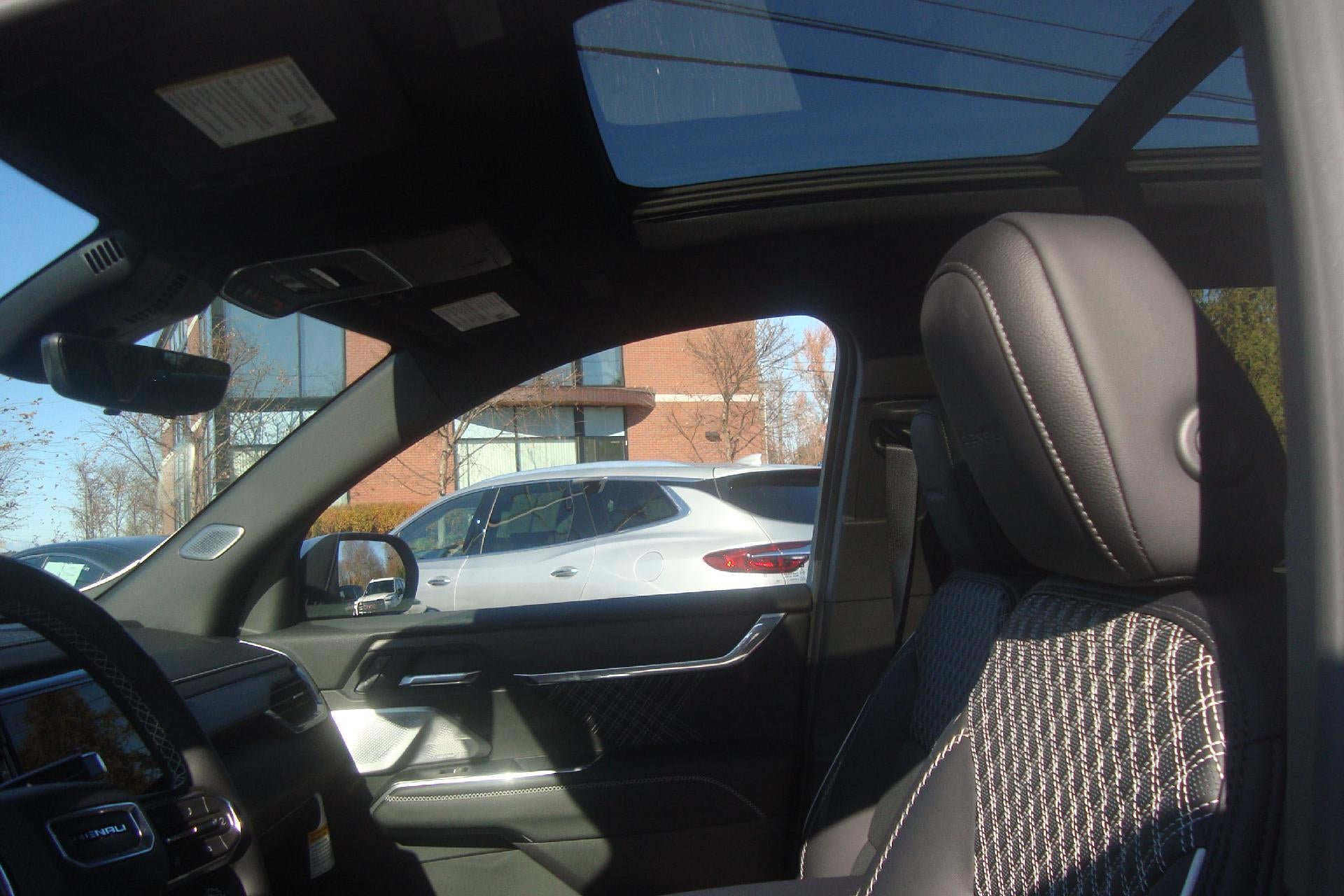 2025 GMC Acadia AWD Denali