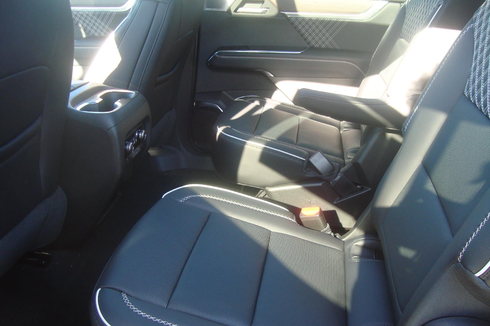 2025 GMC Acadia AWD Denali