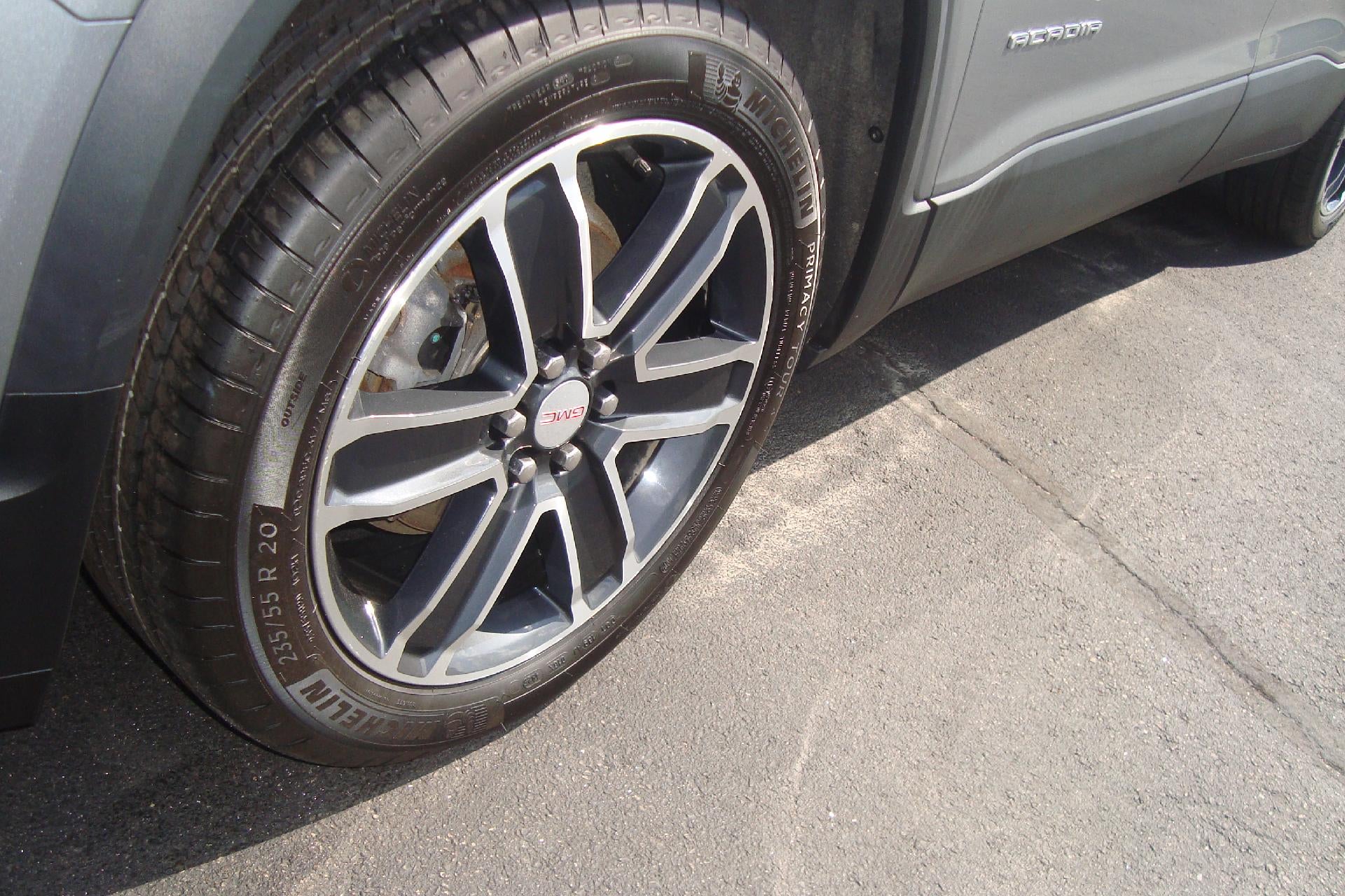 2023 GMC Acadia SLT