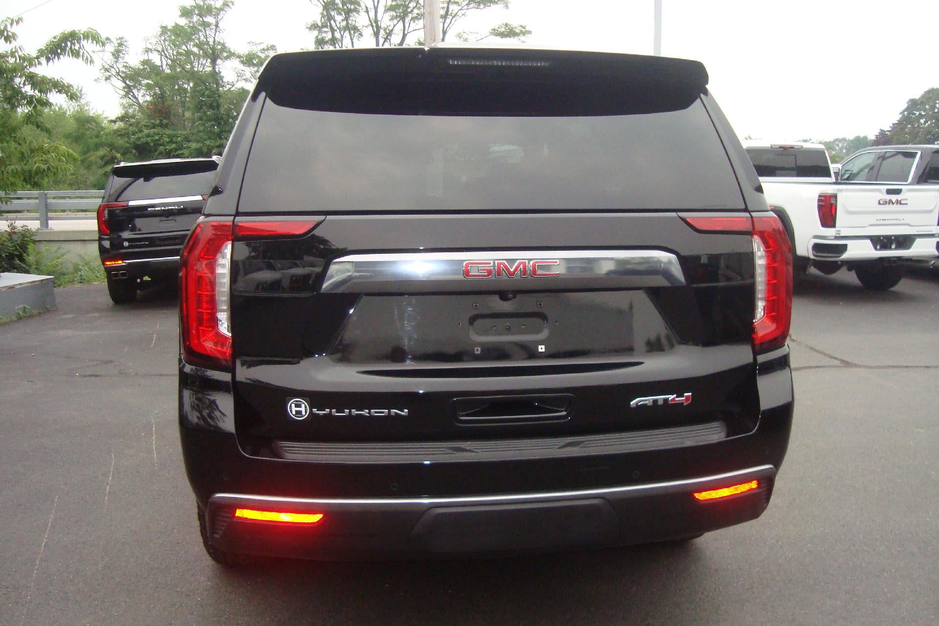 2024 GMC Yukon AT4