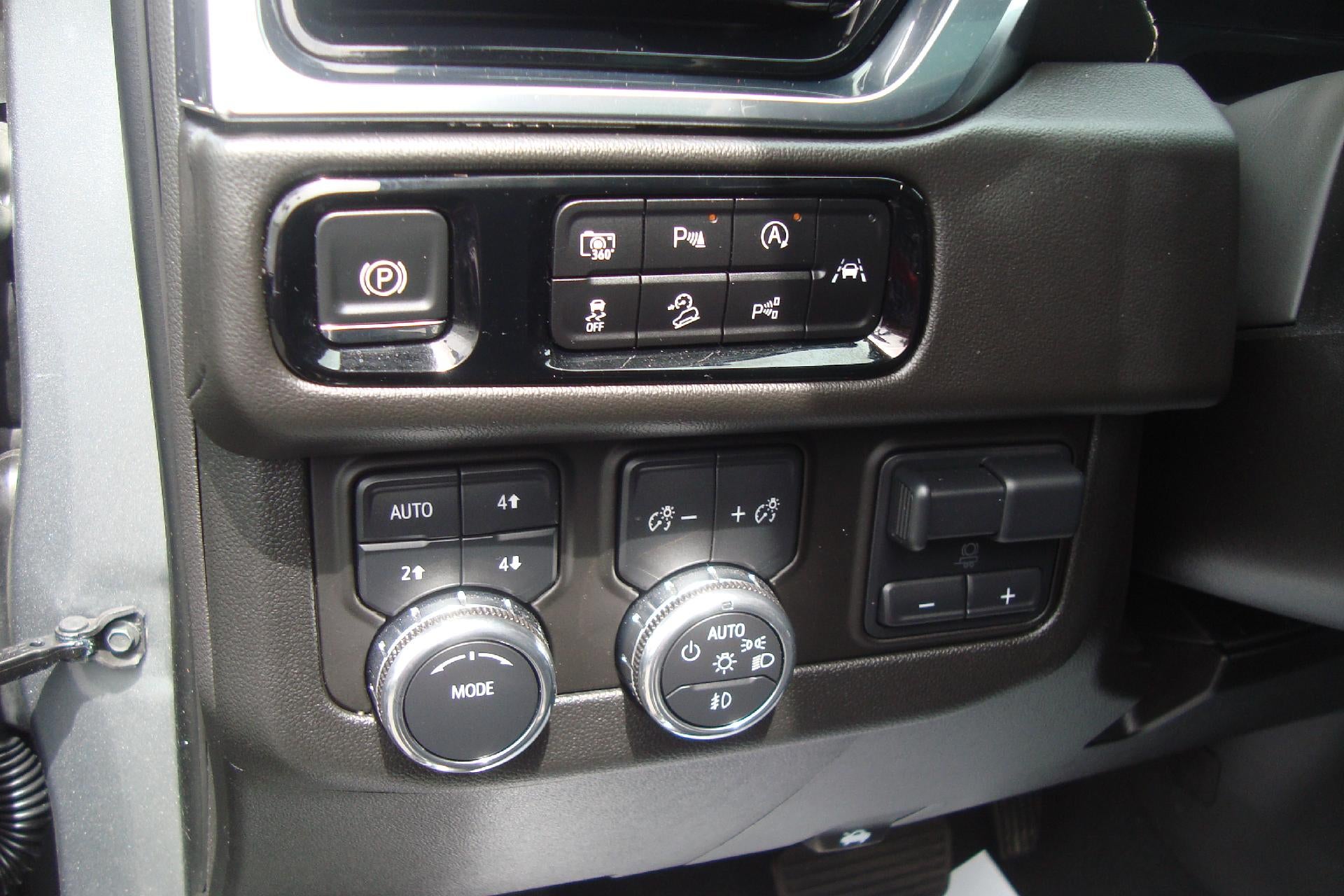 2025 GMC Yukon XL Elevation