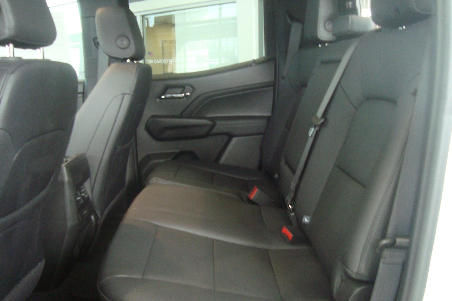 2025 GMC Canyon 2WD Elevation