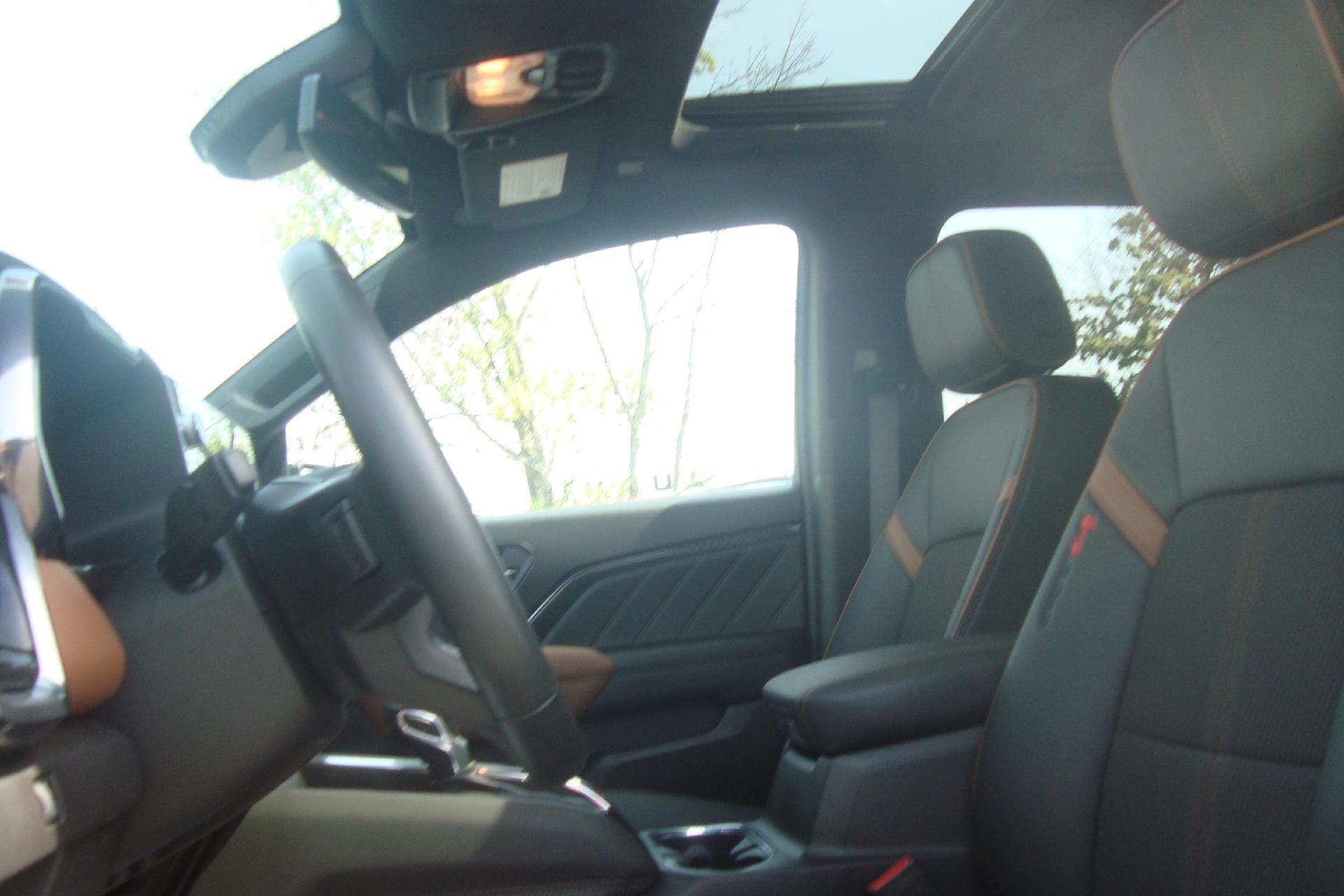 2023 GMC Canyon 4WD AT4