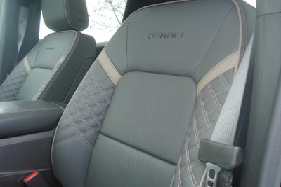 2024 GMC Canyon 4WD Denali