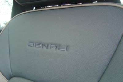 2024 GMC Canyon 4WD Denali