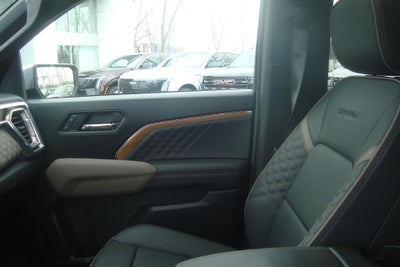 2024 GMC Canyon 4WD Denali