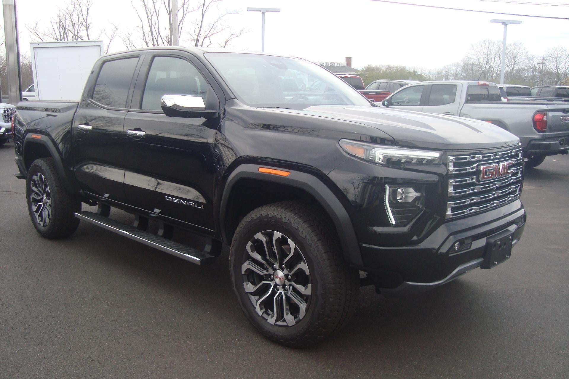 2024 GMC Canyon 4WD Denali