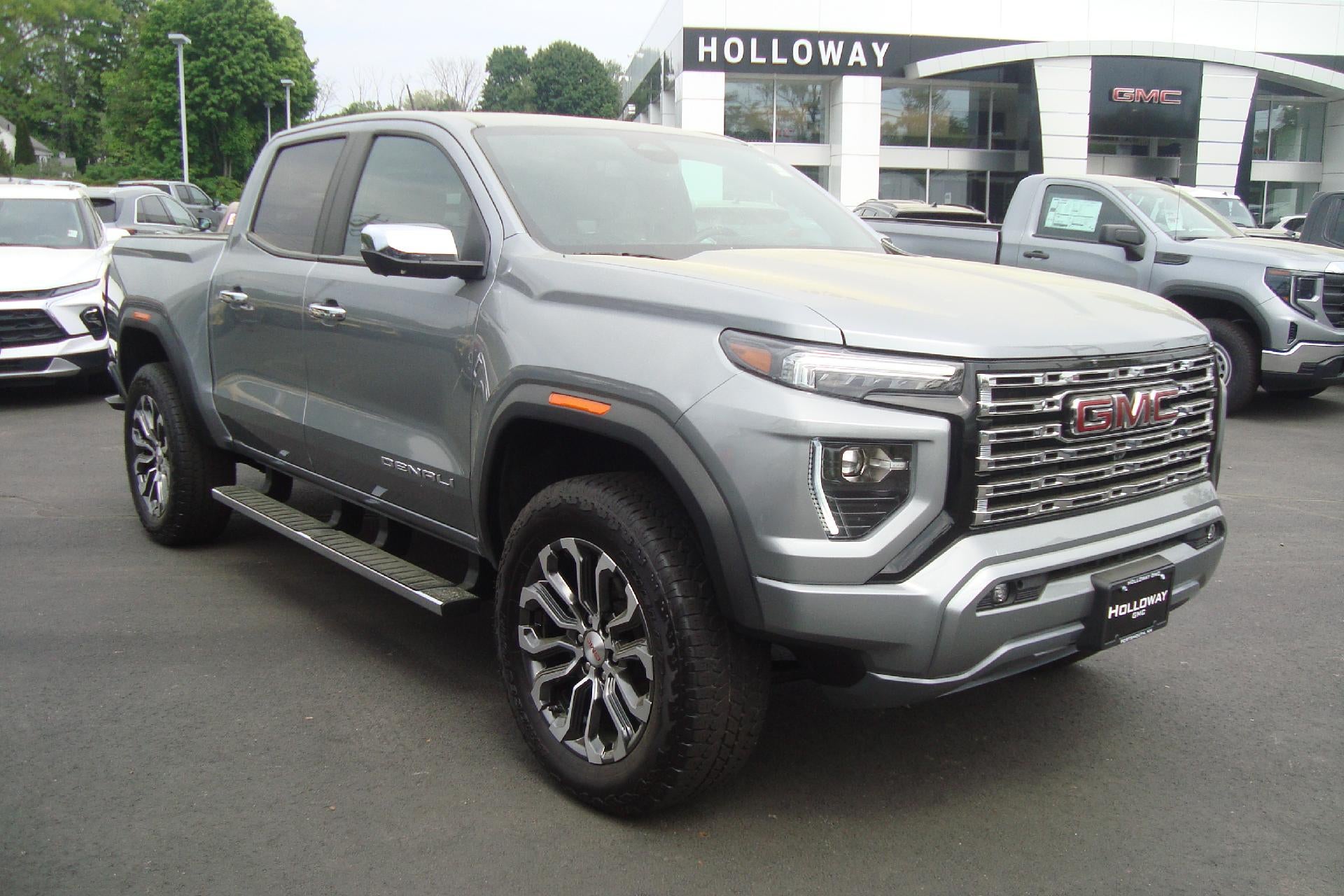 2024 GMC Canyon 4WD Denali