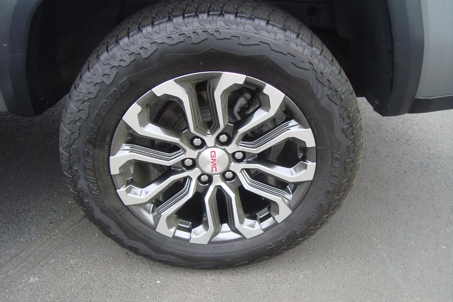 2024 GMC Canyon 4WD Denali