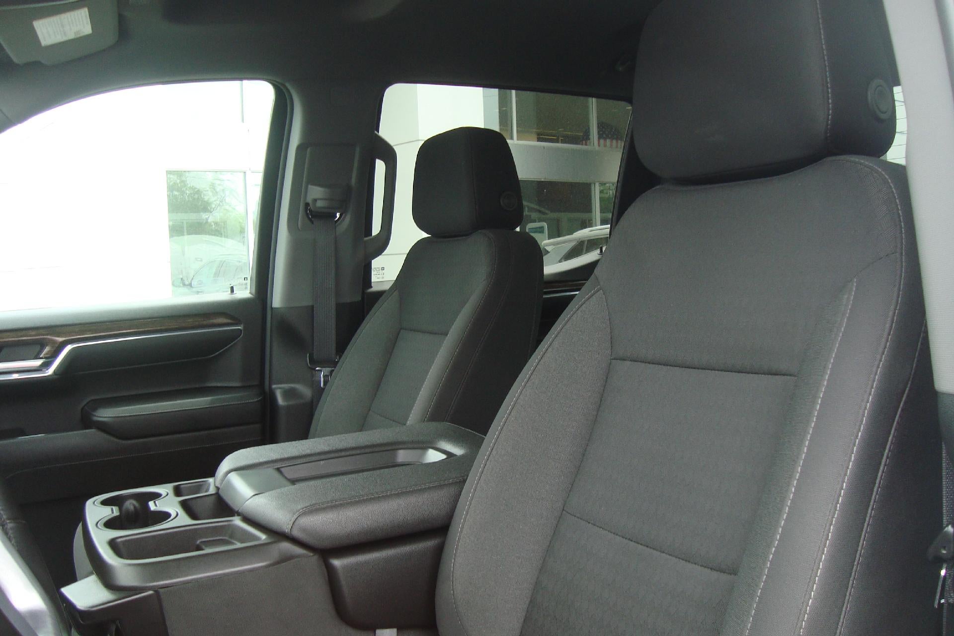 2023 GMC Sierra 1500 SLE