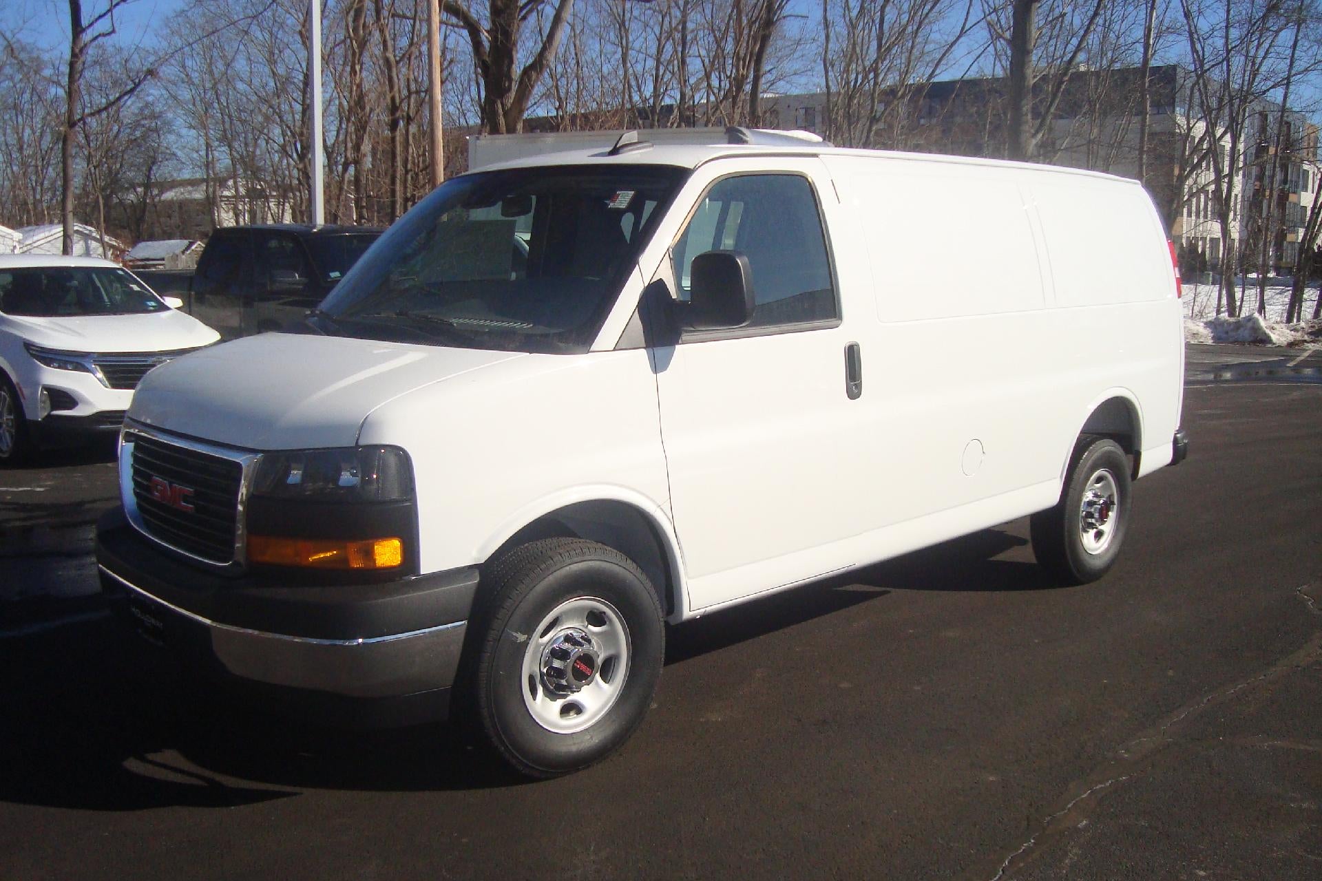 2025 GMC Savana Cargo 2500 Base