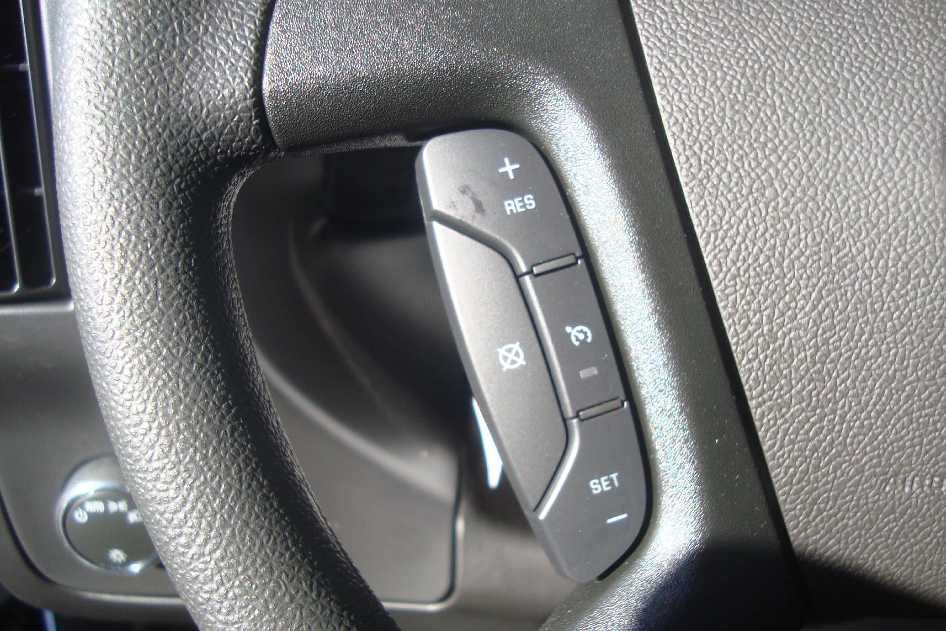 2025 GMC Savana Cargo 2500 Base