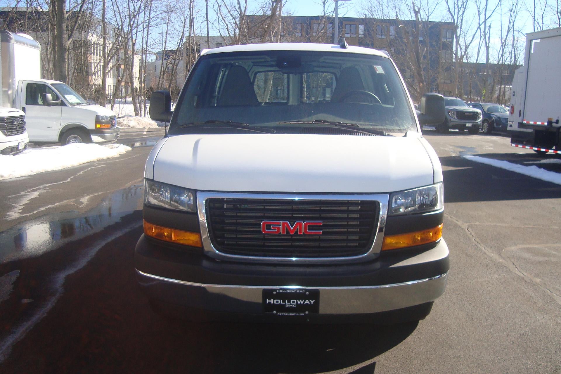 2025 GMC Savana Cargo 2500 Base
