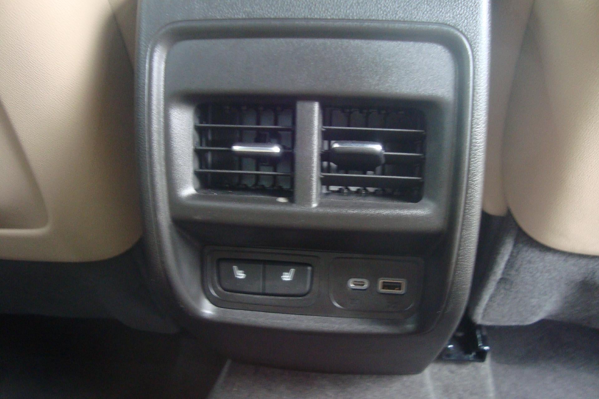 2024 Cadillac XT4 FWD Luxury