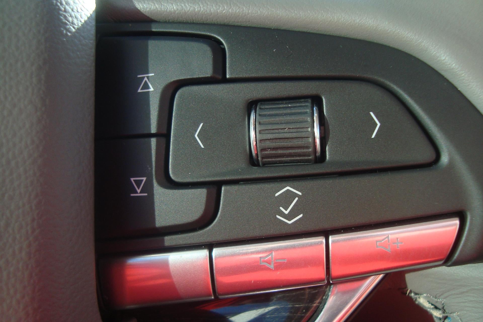 2023 Cadillac XT6 FWD Premium Luxury