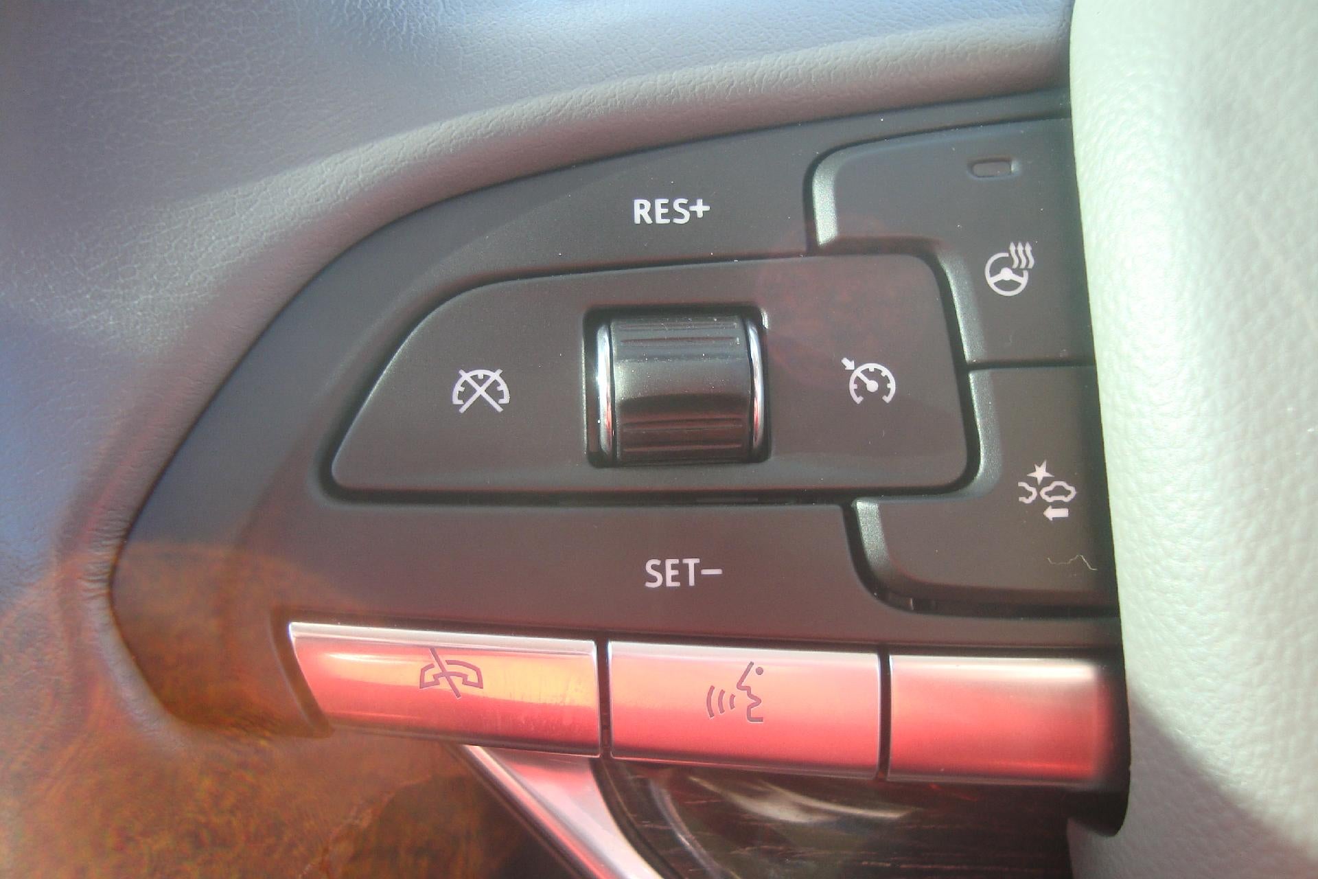 2023 Cadillac XT6 FWD Premium Luxury