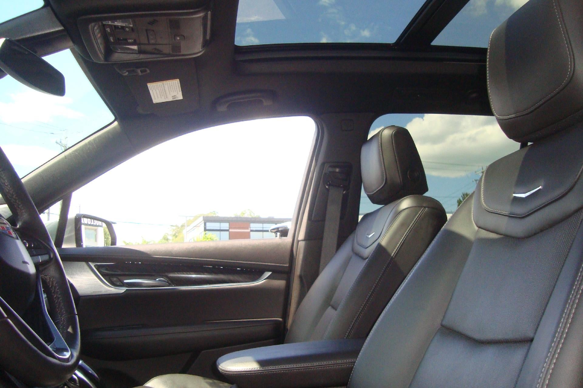 2022 Cadillac XT6 Premium Luxury