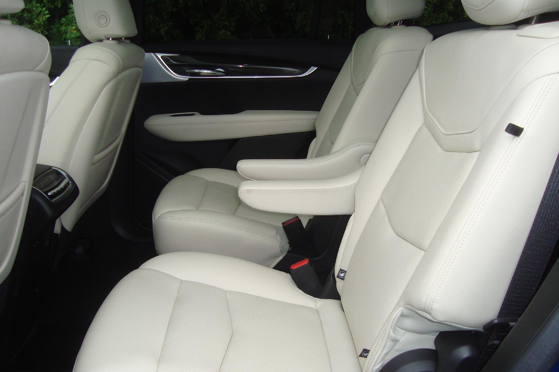 2023 Cadillac XT6 AWD Sport