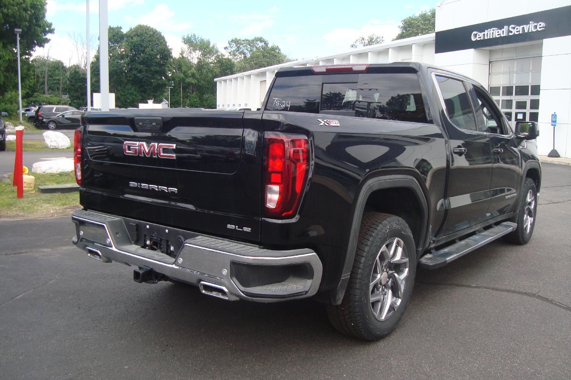 2026 GMC Sierra 1500 SLE