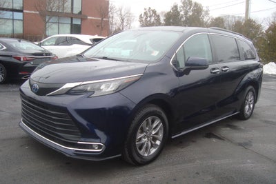 2024 Toyota Sienna XLE