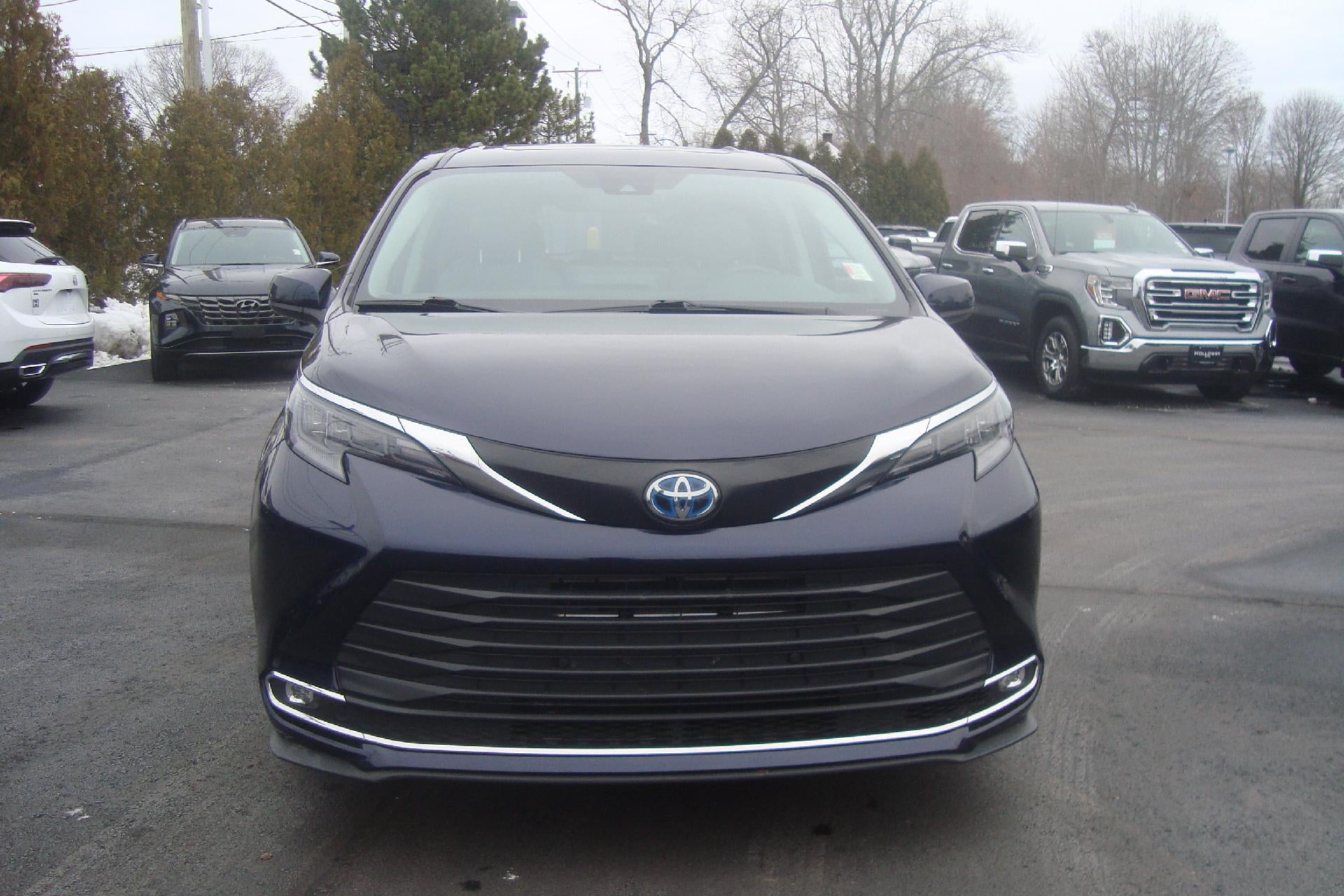 2024 Toyota Sienna XLE