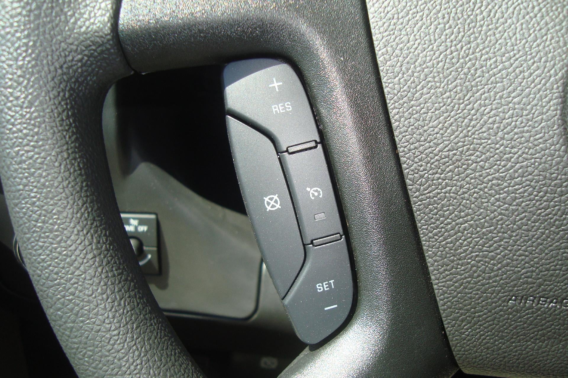 2025 GMC Savana Cutaway 3500 Base