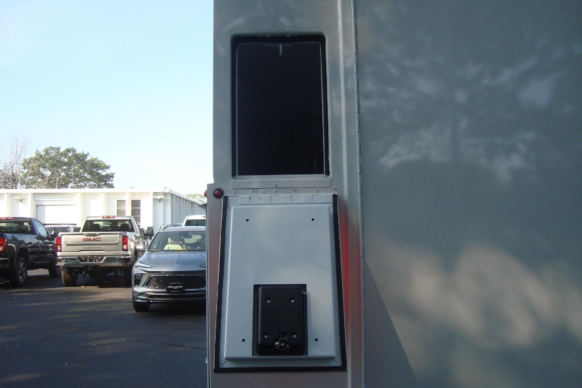 2025 GMC Savana Cutaway 3500 Base