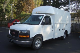2025 GMC Savana Cutaway 3500 Base